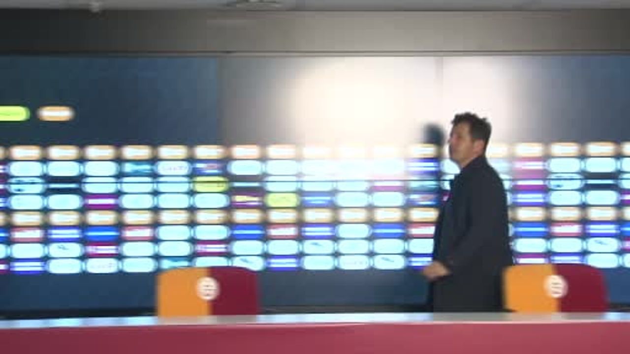 Emre Belözoğlu: "Minimum 7-8 oyuncuyla beraber değişmesi gereken bir takımımız var"