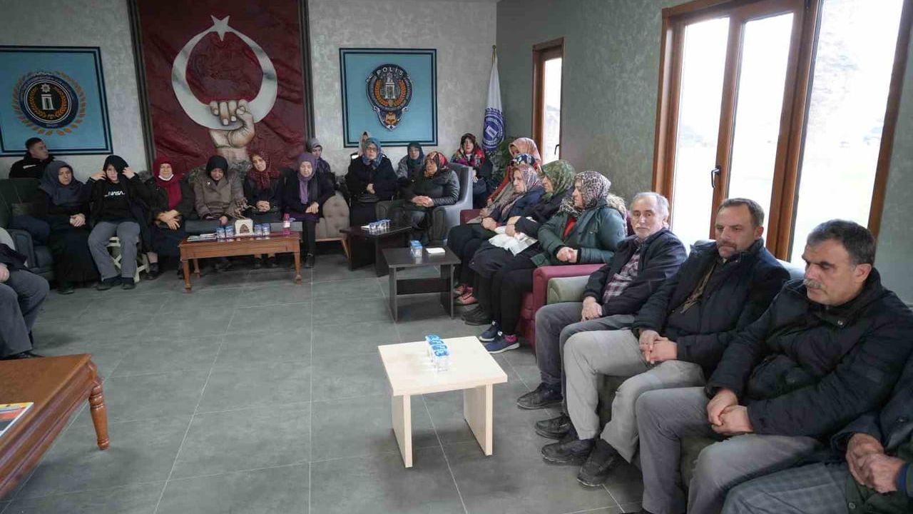 EMŞAV Karadeniz Bölge Başkanlığı 264. şehit anma programını gerçekleştirdi