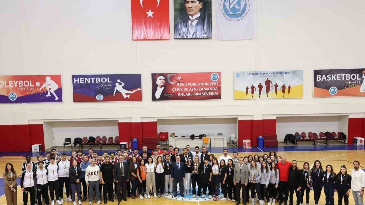 Erciyes Üniversitesi Kadın Basketbol Takımı, Kayseri'deki TÜSF Eleme Grubunda Şampiyon