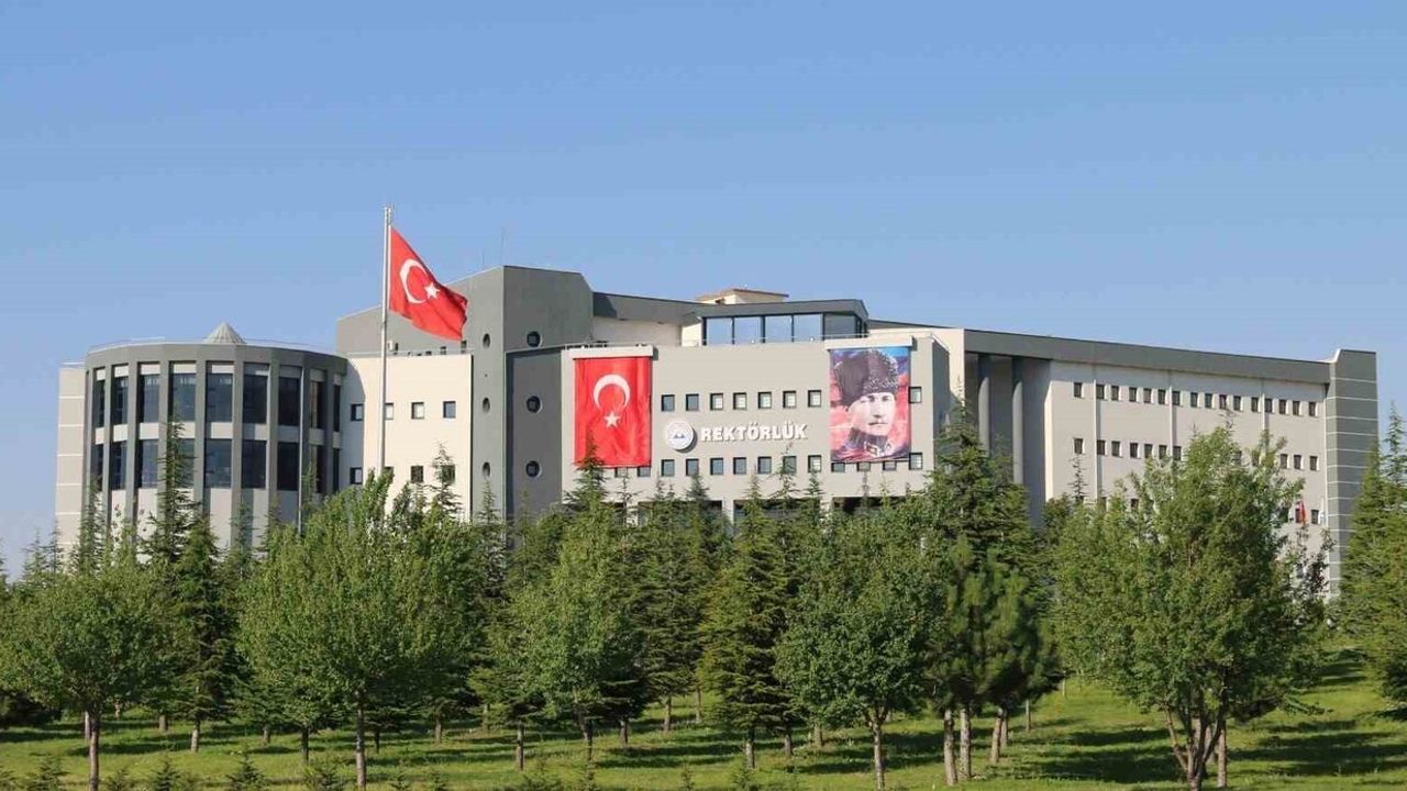 Erciyes Üniversitesi UI GreenMetric 2025'te Türkiye Birincisi: Dünya 66., Genç Üniversitelerde 25.