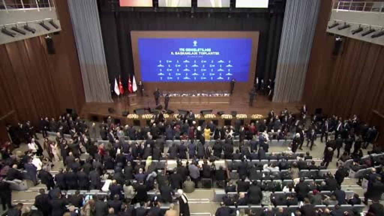 Erdoğan: 23 yıllık kazanımları halkımıza nezaketle anlatacağız