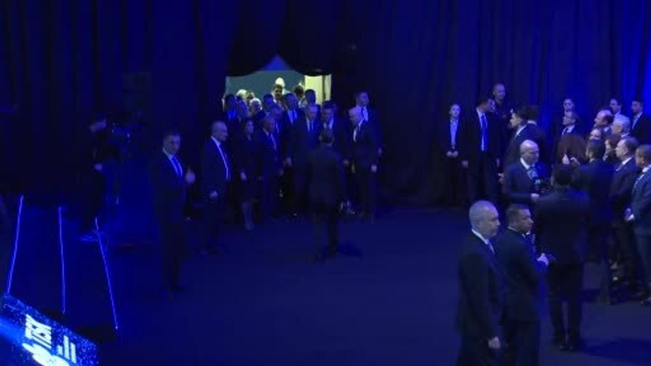 Erdoğan'dan TİSK'e çağrı: 'Ellerinizi taşın altına koyun' — Adil ve sürdürülebilir işçi-işveren ilişkileri