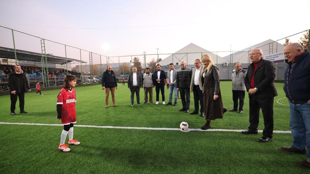 Erol Cantürk U-9 Futbol Şenlik Ligi Merkezefendi'de başladı