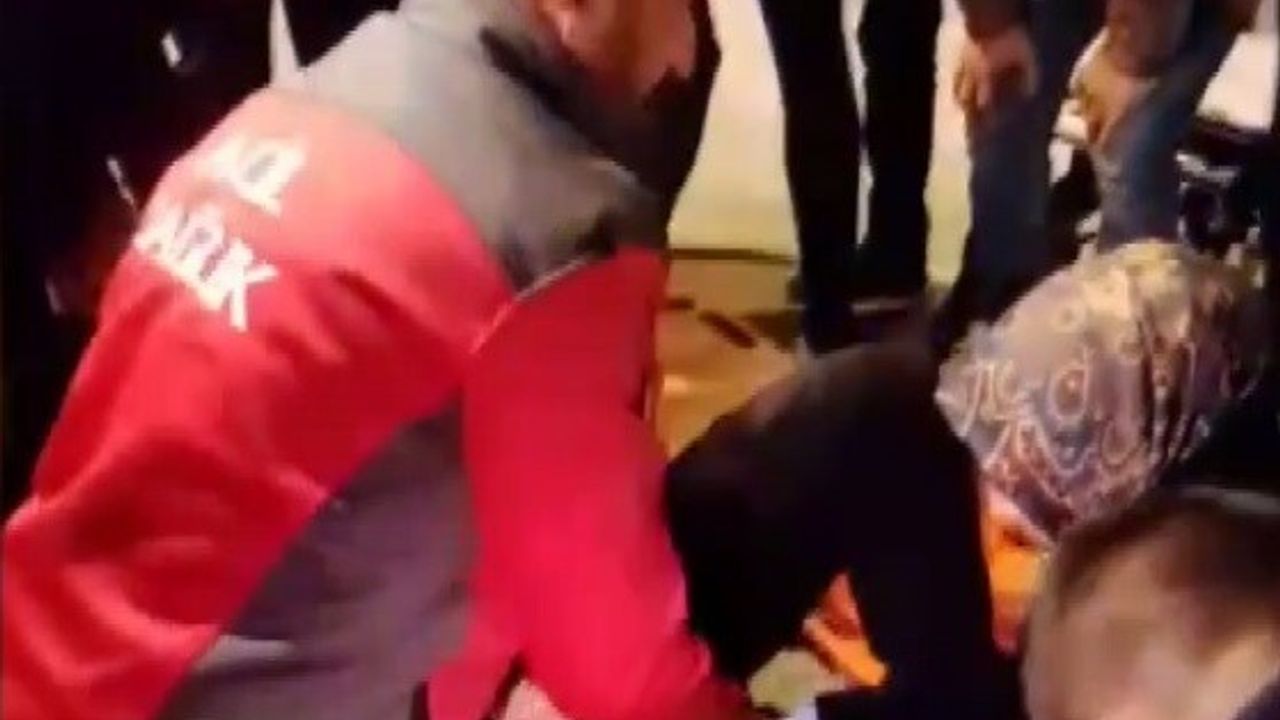 Erzincan’da otomobil ile motosiklet çarpıştı, sürücü hastaneye kaldırıldı