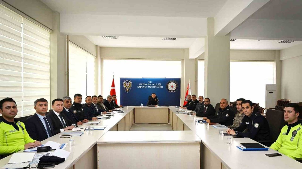 Erzincan'da yeni yıl güvenlik tedbirleri masaya yatırıldı