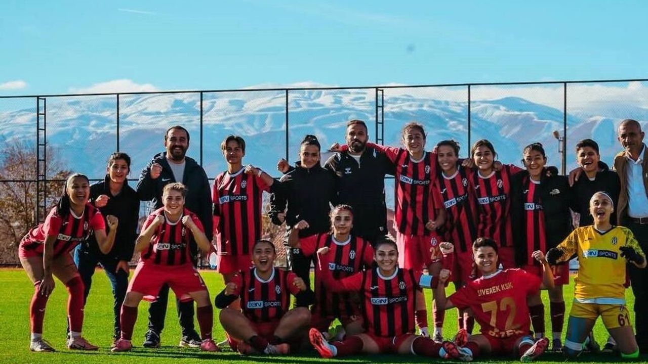 Erzincan Gençler Gücü, Siverek Kadınspor'a 10-0 mağlup oldu