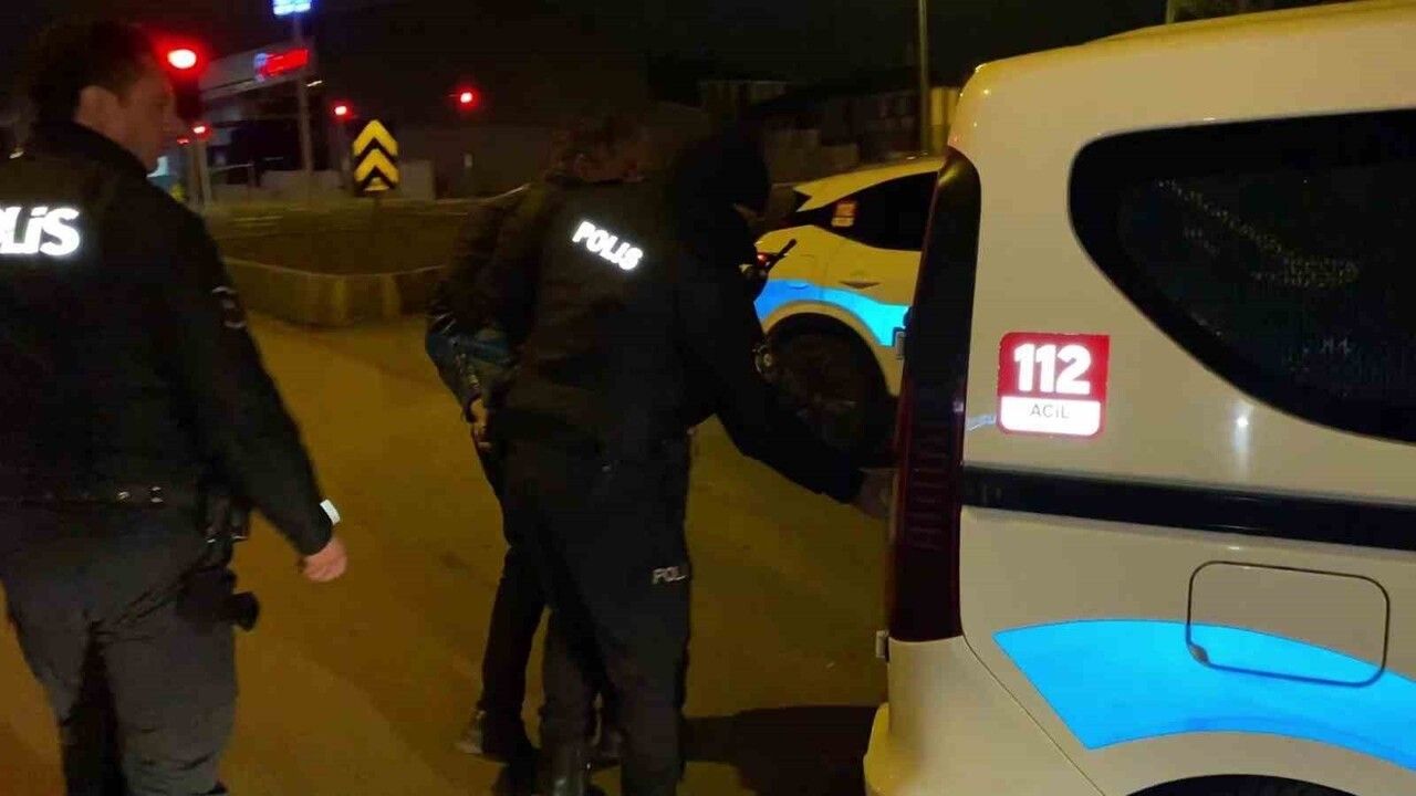 Erzurum'da 37 düzensiz göçmen ve 10 organizatör yakalandı