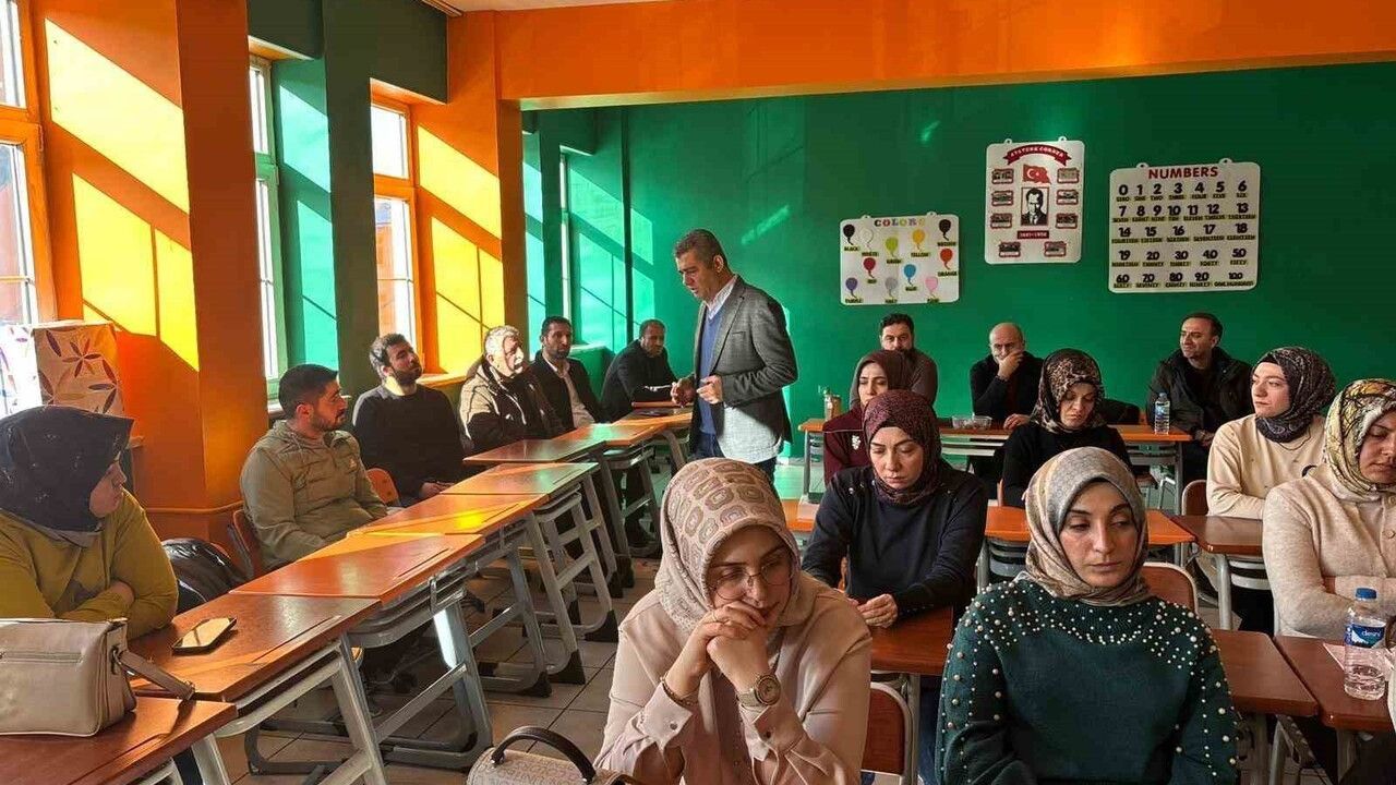 Erzurum'da Türkiye Yüzyılı Maarif Modeli İzleme ve Değerlendirme Çalıştayı