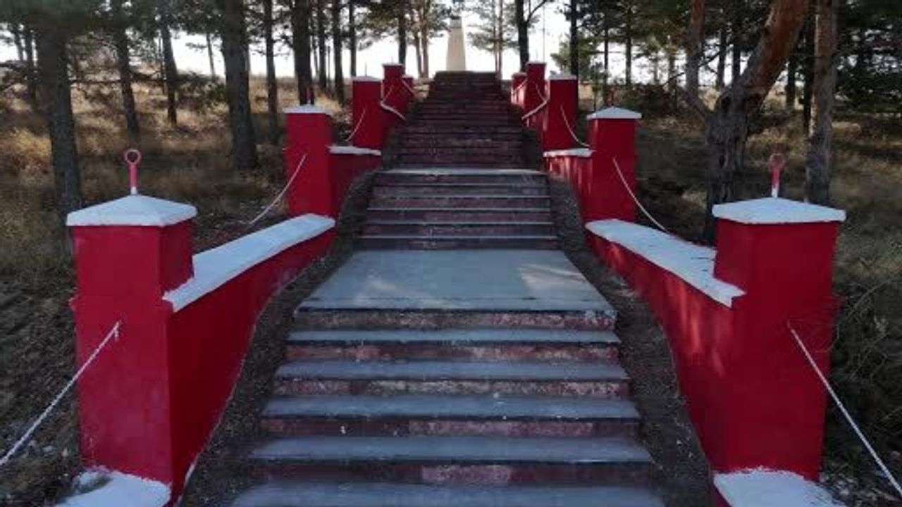 Erzurum Valiliği 2025'te Şehitliklerde Yapılan Bakım, Onarım ve Yenileme Çalışmalarını Paylaştı