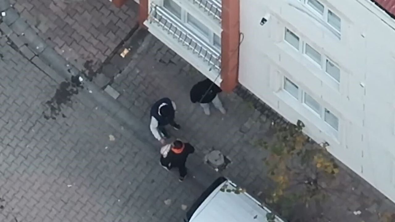 Esenyurt'ta drone destekli denetimde uyuşturucu satışı yapan üç kişi suçüstü yakalandı