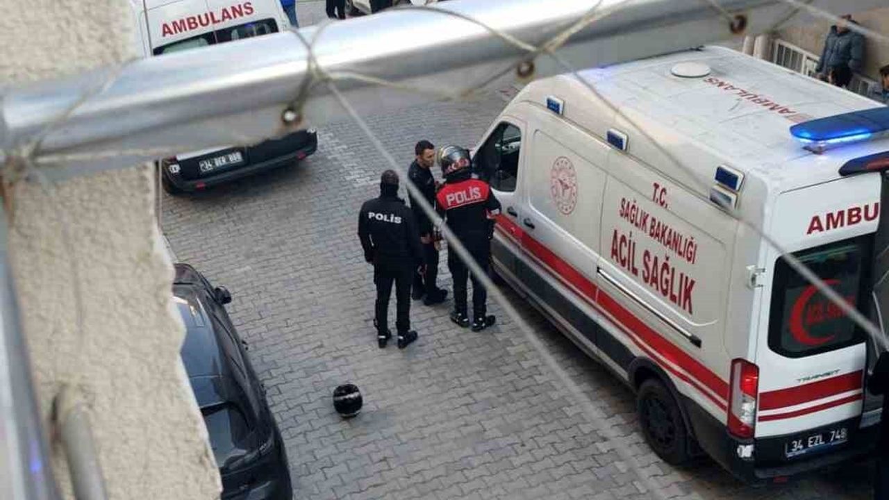 Esenyurt'ta motosikletli saldırıda 3 kişi yaralandı