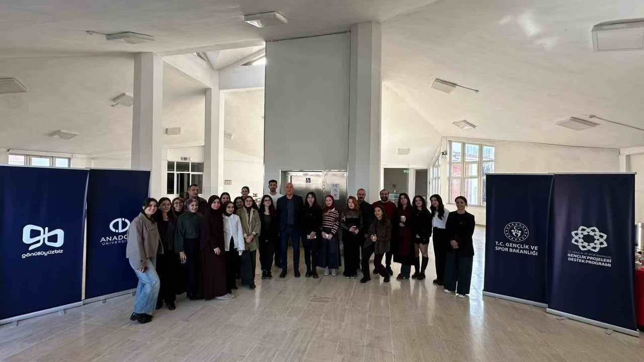 Eskişehir Anadolu Üniversitesi'nde 'Afet Zamanlarında Gençlerin Dijital Gönüllülüğü' Çalıştayı