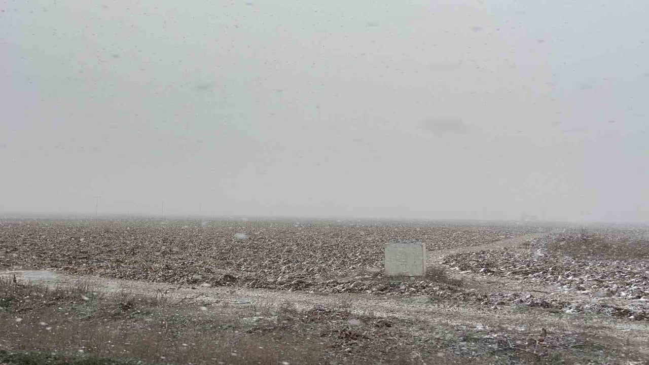 Eskişehir-Ankara Karayolunda Yoğun Tipi ve Sis Trafiği Yavaşlattı