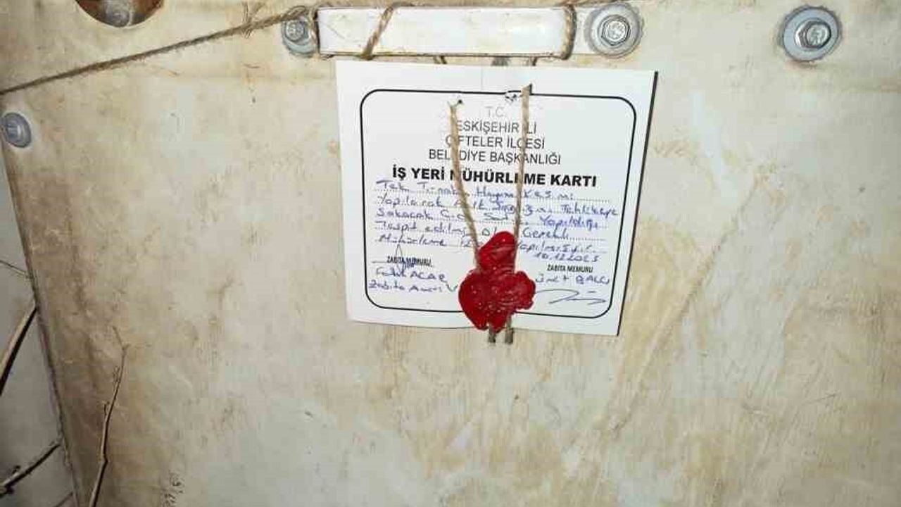 Eskişehir Çifteler’de 215 kilogram kaçak at eti ele geçirildi, işletme mühürlendi