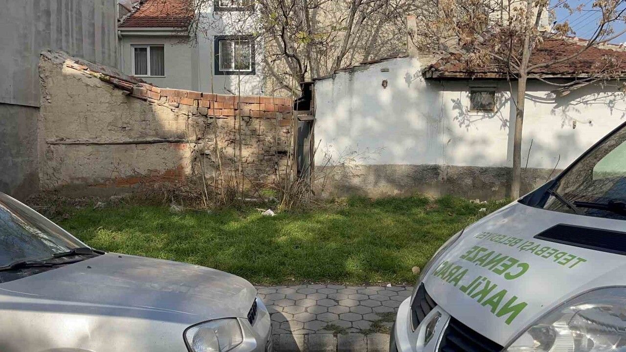 Eskişehir'de 10 gündür haber alınamayan 74 yaşındaki Sebahattin K. evinde ölü bulundu