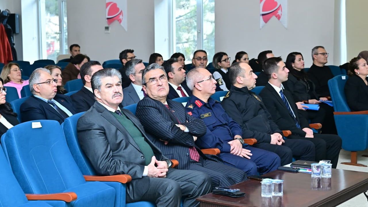 Eskişehir'de 2025 4. Dönem Kadına Yönelik Şiddetle Mücadele Toplantısı Yapıldı