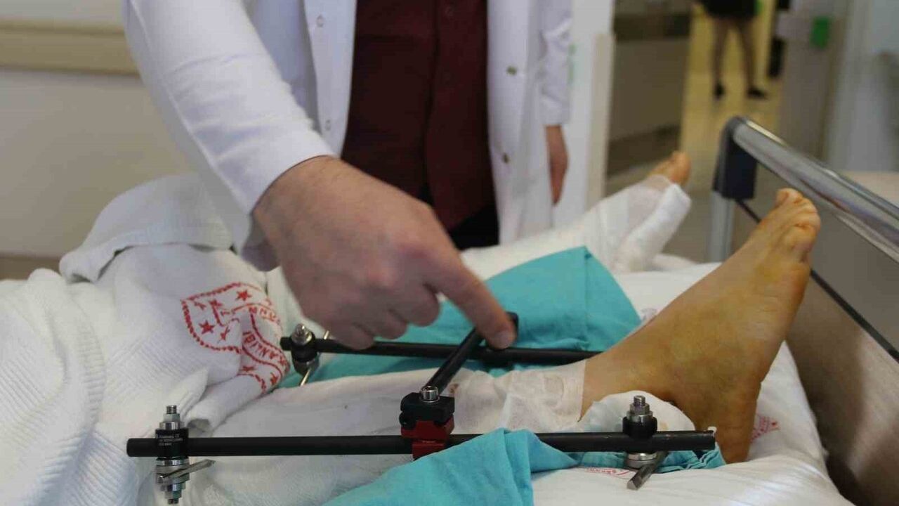 Eskişehir'de forklift kazası: 3 çocuk annesinin bacakları 2 buçuk saatlik ameliyatla kurtarıldı