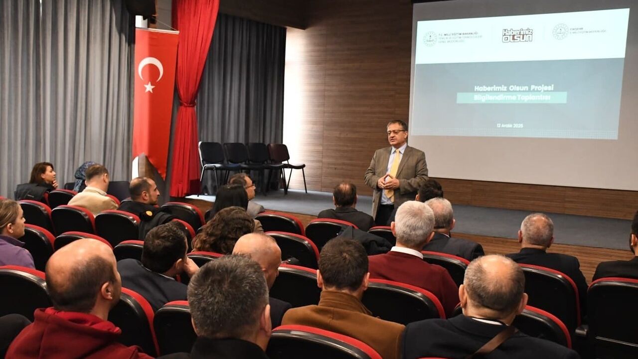 Eskişehir'de 'Haberimiz Olsun Projesi' toplantısı: Okul yöneticilerine sosyal medya paylaşım rehberi