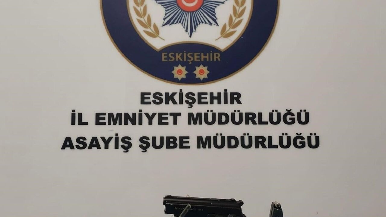 Eskişehir'de iki yaşlı vatandaşın darp edilip bileziklerinin gasp edilmesi: Şüpheliler yakalandı