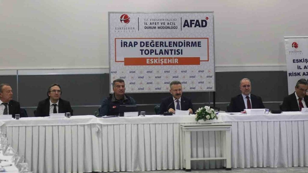 Eskişehir'de İRAP Toplantısı: AFAD Genel Müdürü Prof. Dr. Orhan Tatar kentte incelemelerde bulundu