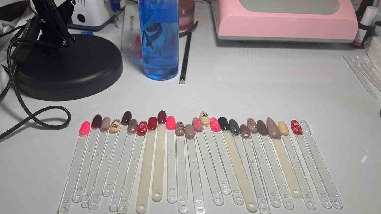 Eskişehir’de Türkiye’nin İlk Kamu Protez Tırnak Atölyesi Tepebaşı Halk Eğitimi Merkezi’nde Açıldı