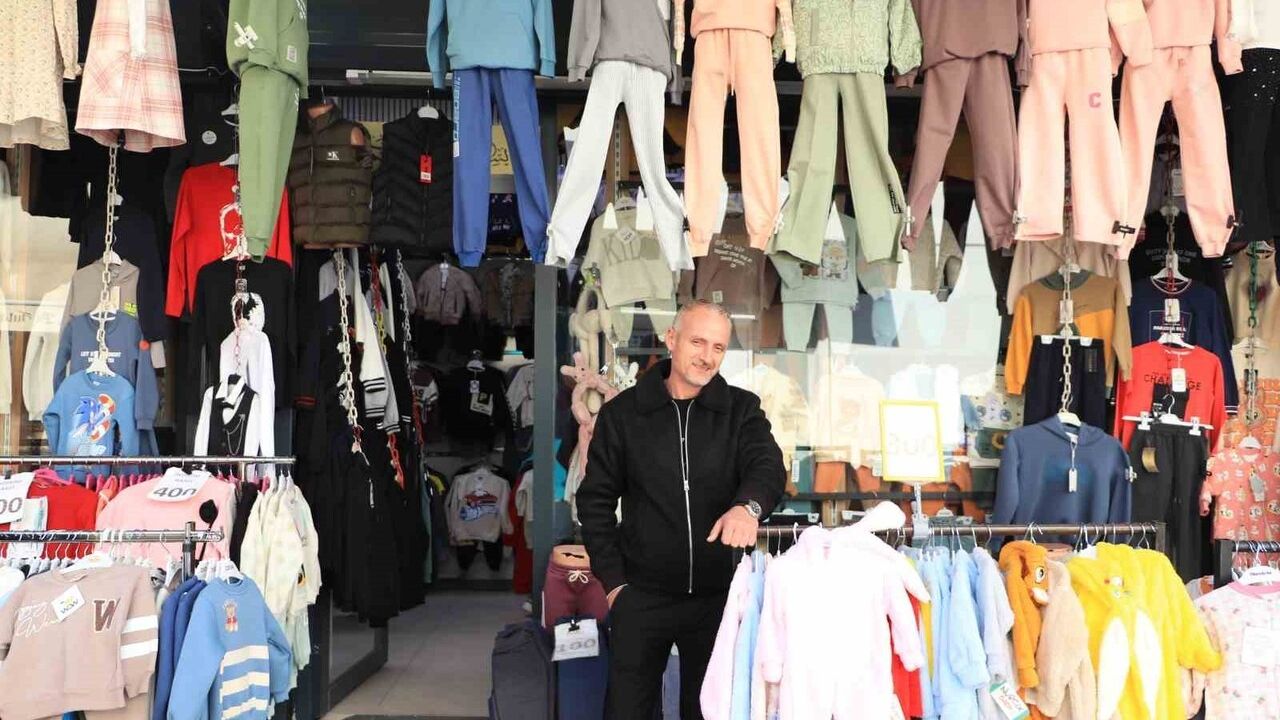 Eskişehir esnafı Hakan Karabaş: Kışta bebek kıyafetinde yüzde 100 pamuk ve antialerjik tercih edin