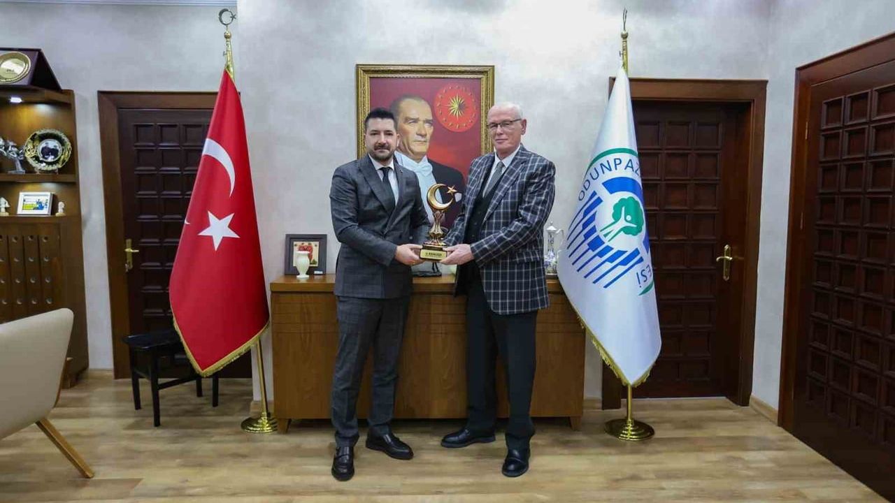 ESMİAD'dan Eskişehir Belediye Başkanlarına Ziyaret: Ekonomi ve Girişimcilik Gündemi