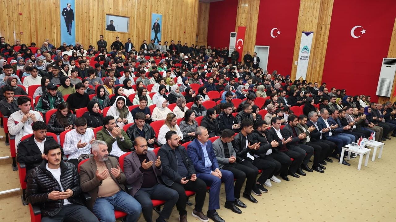 Eyyübiye Belediyesi'nden Regaip Kandili'ne özel tasavvuf müziği etkinliği