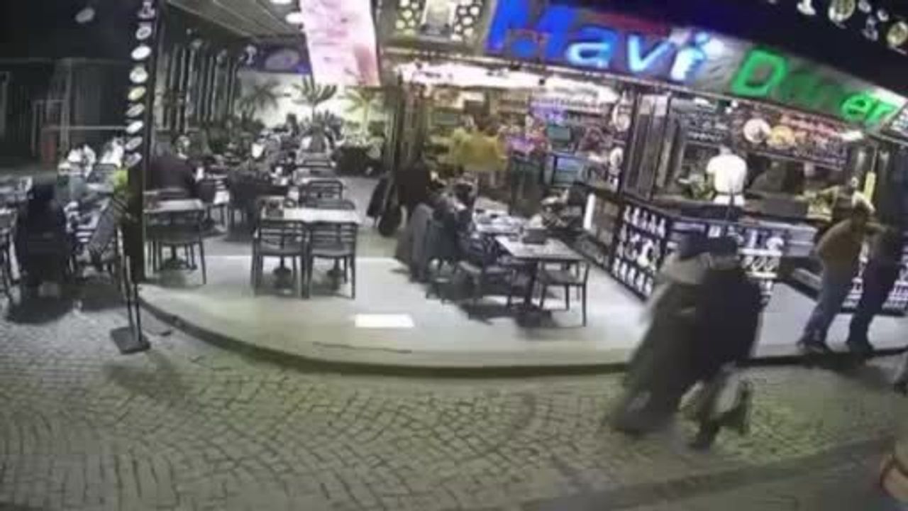 Fatih'te 'yer işgali' iddiasıyla esnaf kavgası: 3 gözaltı