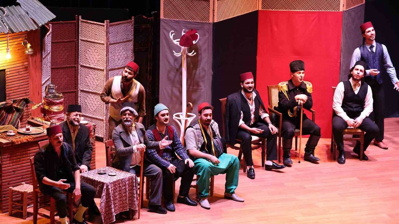 Fehim Paşa Konağı Sakarya'da Sahnelendi: Geleneksel Tiyatroyla İlgi Topladı