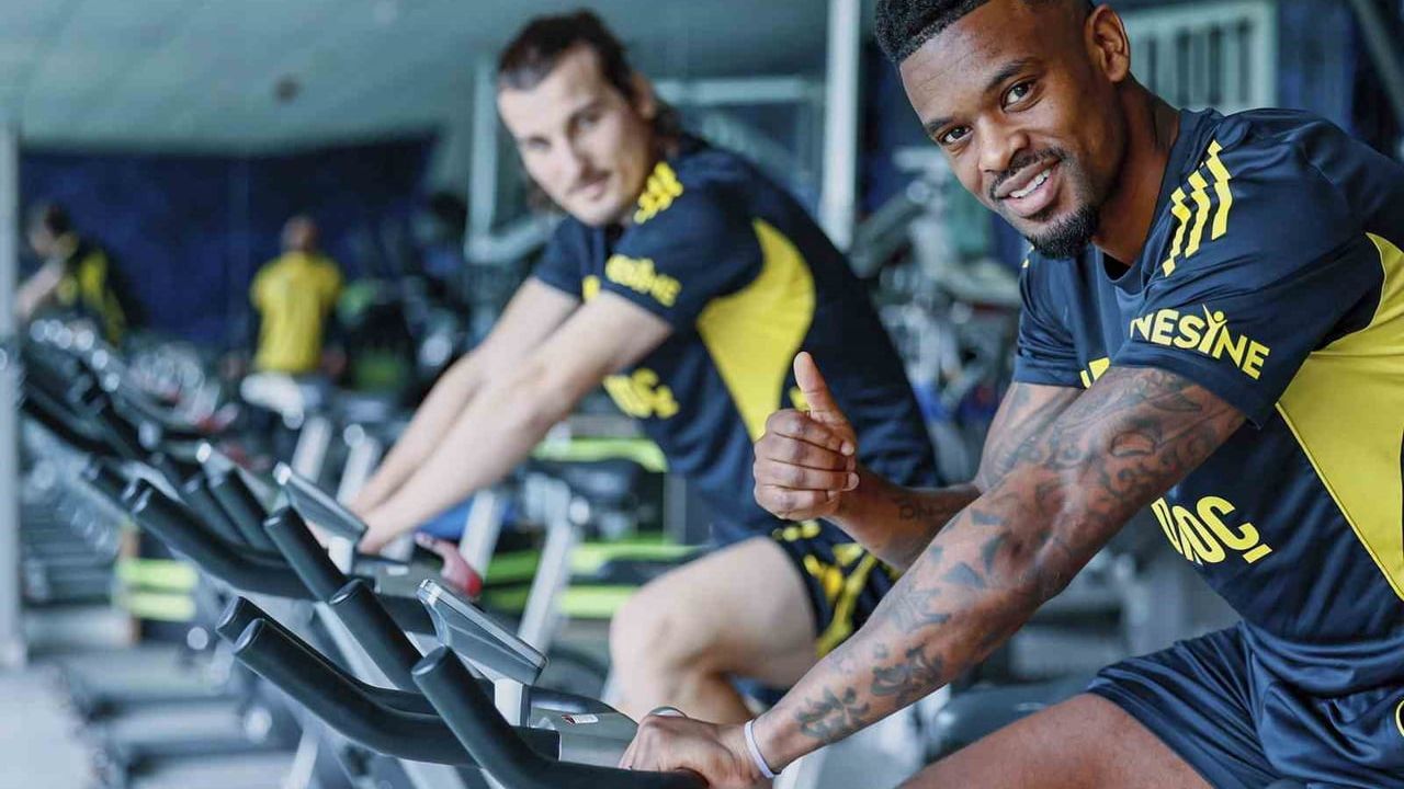 Fenerbahçe, Beşiktaş derbisi için hazırlıklara başladı