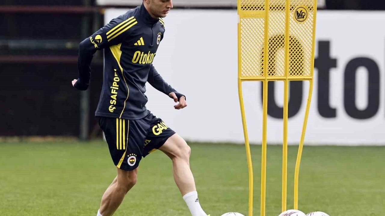 Fenerbahçe, UEFA Avrupa Ligi'nde Brann maçı hazırlıklarına başladı