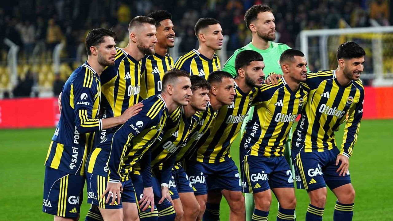 Fenerbahçe, Ziraat Türkiye Kupası'nda Beşiktaş'a 2-1 Yenildi — Sezonun Derbi Serisinde İlk Mağlubiyet