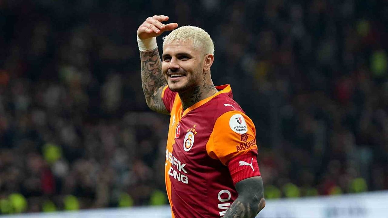 Galatasaray’da Icardi taraftarlara üçlü çektirdi: Kasımpaşa karşısında 3-0'lık galibiyet sonrası kutlama