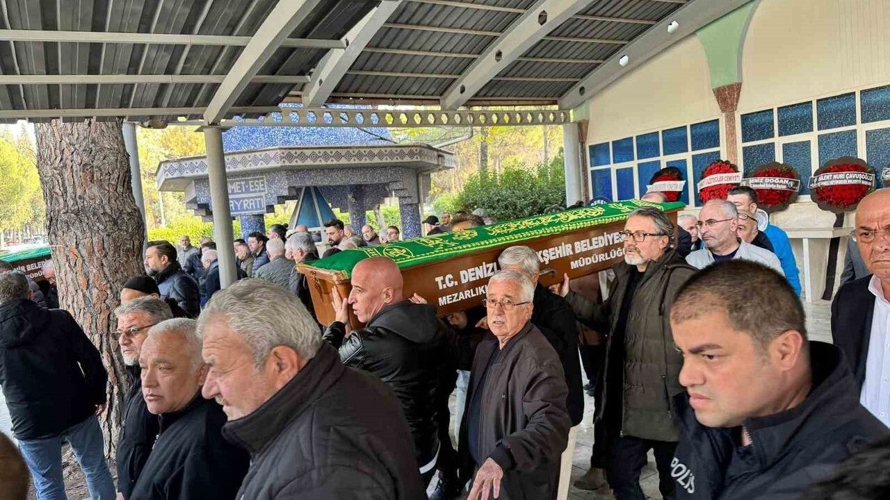 Gazeteci Sema Zoylan'ın babası Ali Zoylan toprağa verildi