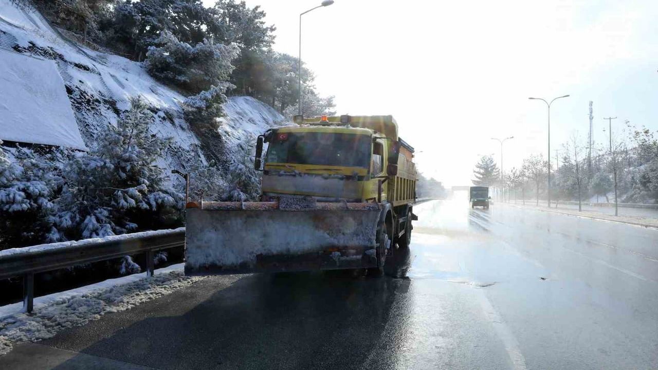 Gaziantep Büyükşehir Belediyesi kar ve don riskine karşı koordineli kış hazırlığı yapıyor