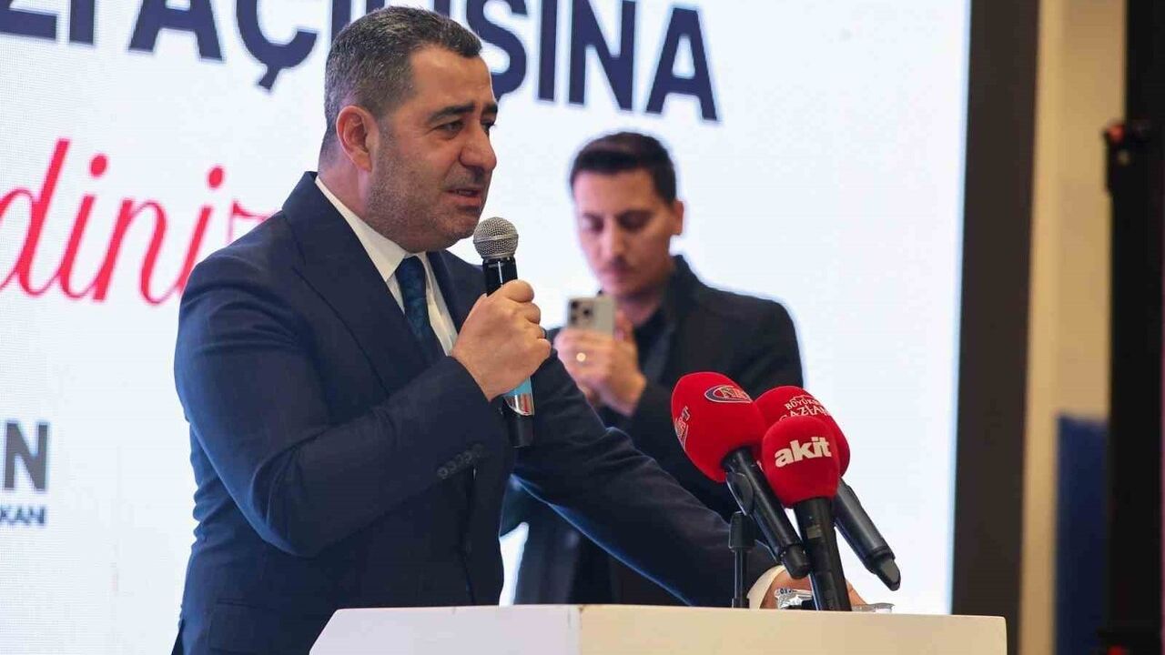 Gaziantep Büyükşehir, Nizip'e Prof. Dr. Hüseyin Cahit Tanyol Gençlik Merkezi ile 278 medikal yardım yaptı