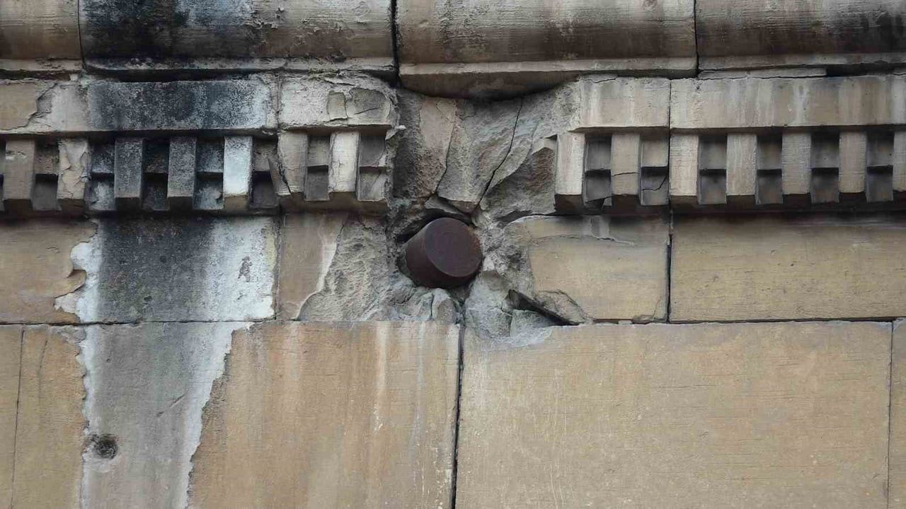 Gaziantep'te 104 Yıldır duvarda duran patlamamış top mermisi: Boyacı Camii saldırısının izleri