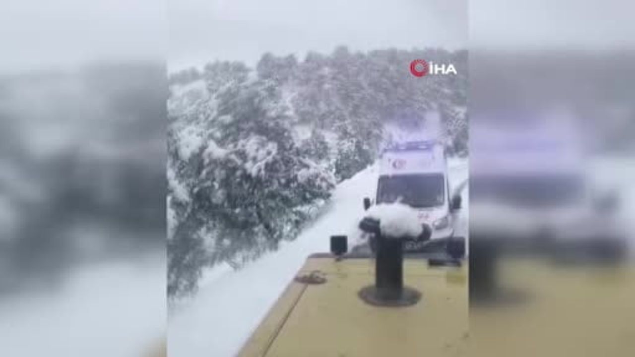 Gaziantep’te kar nedeniyle yolu kapanan kadının kırık kolu ekiplerin çalışmasıyla hastaneye ulaştırıldı
