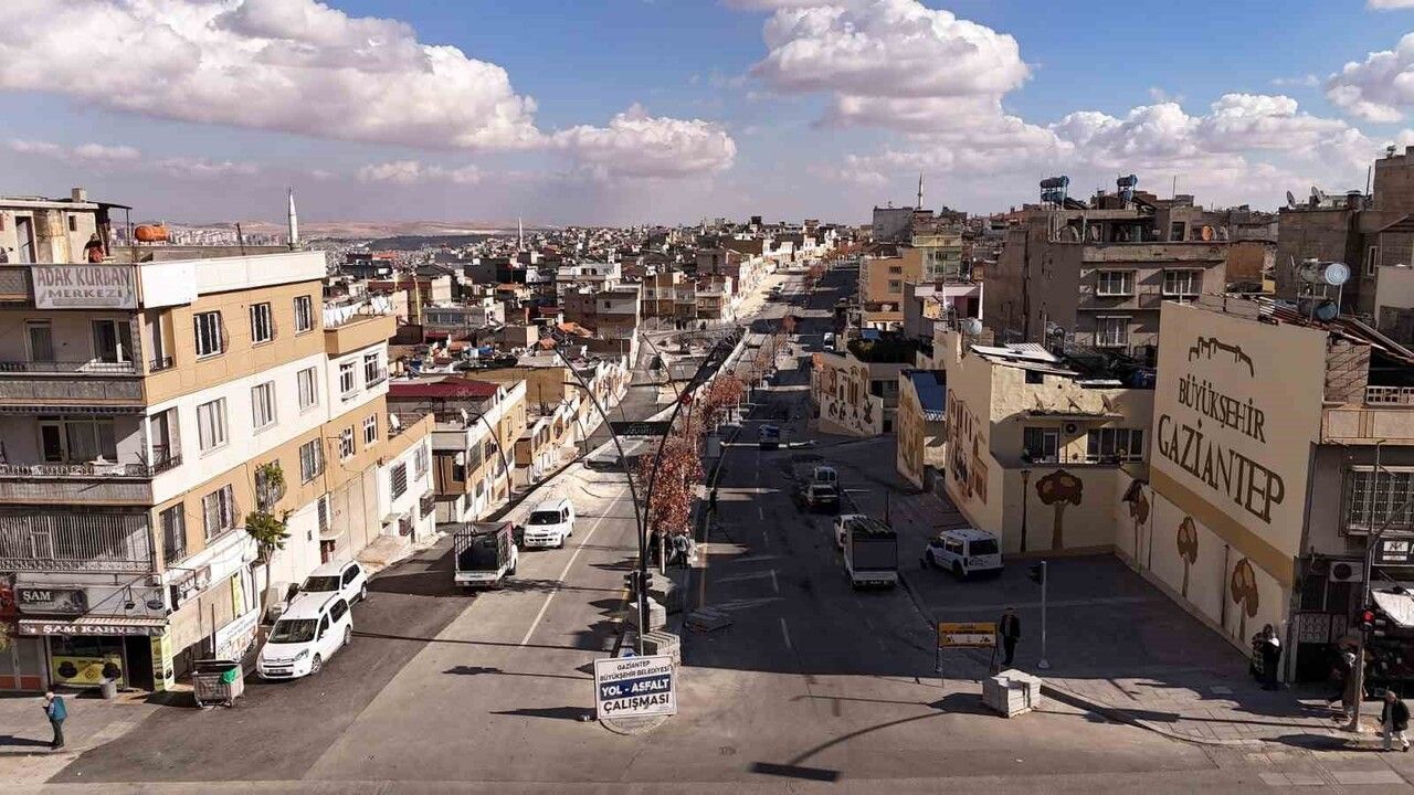 Gaziantep'te Şanlıdere Caddesi Yenileniyor: Ulaşım ve Kentsel Dönüşüm Projesi