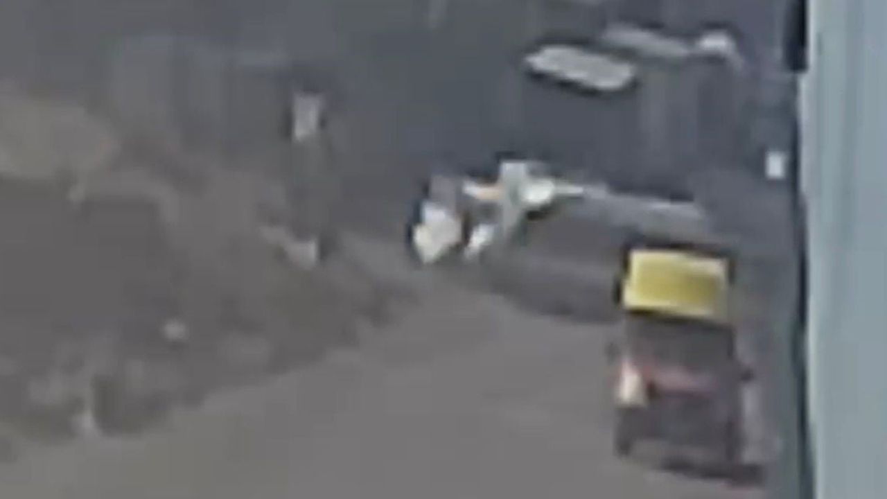 Gaziantep'te servis aracı ile panelvan çarpıştı: 1 kişi öldü, 3 kişi yaralandı