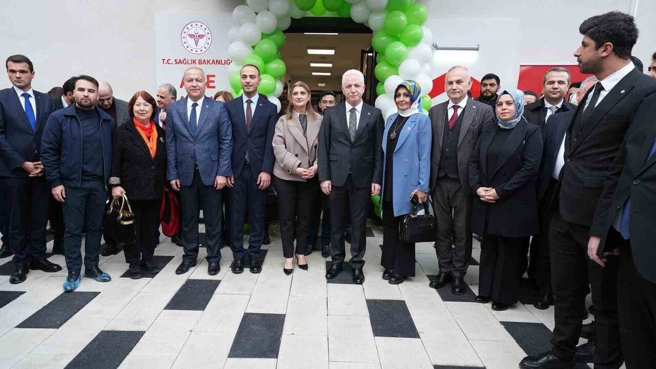 Gaziosmanpaşa'da Çocuk Etkinlik ve Aile Sağlığı Merkezi hizmete açıldı