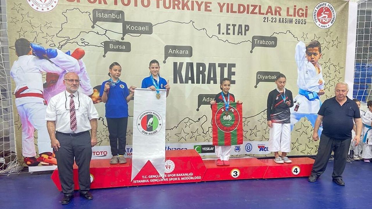 Gaziosmanpaşalı karateciler Türkiye Yıldızlar Ligi'nin ilk etabında 14 madalya kazandı