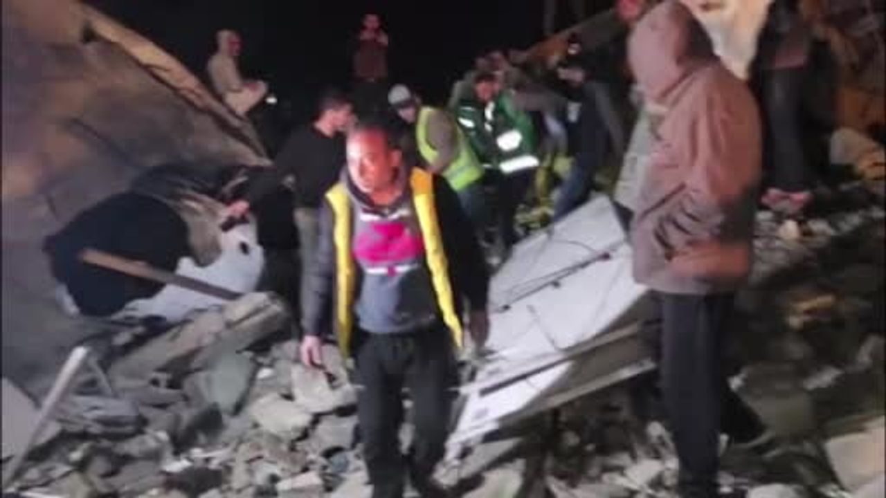 Gazze'de fırtına 22 binanın çökmesine yol açtı: 18 kişi hayatını kaybetti