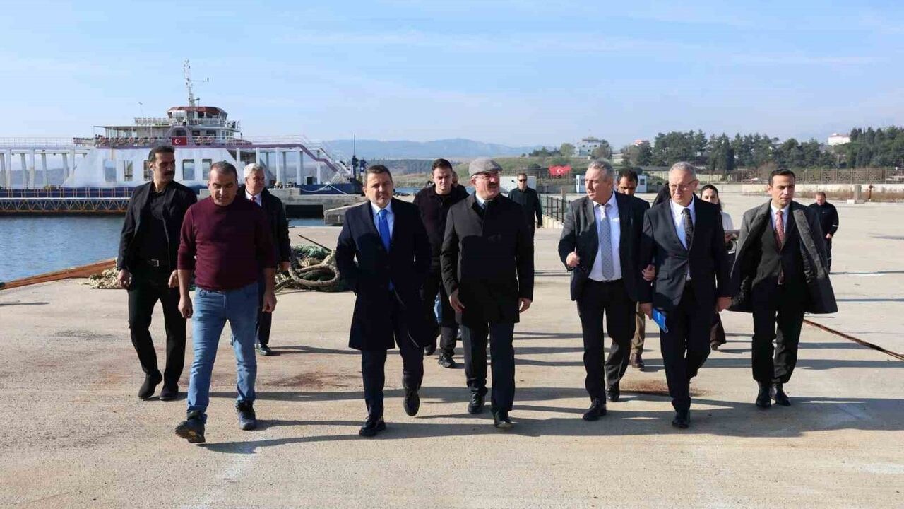 Gelibolu'da Yeni Feribot İskelesi İncelemesi: Çanakkale Protokolü Yerinde İnceledi