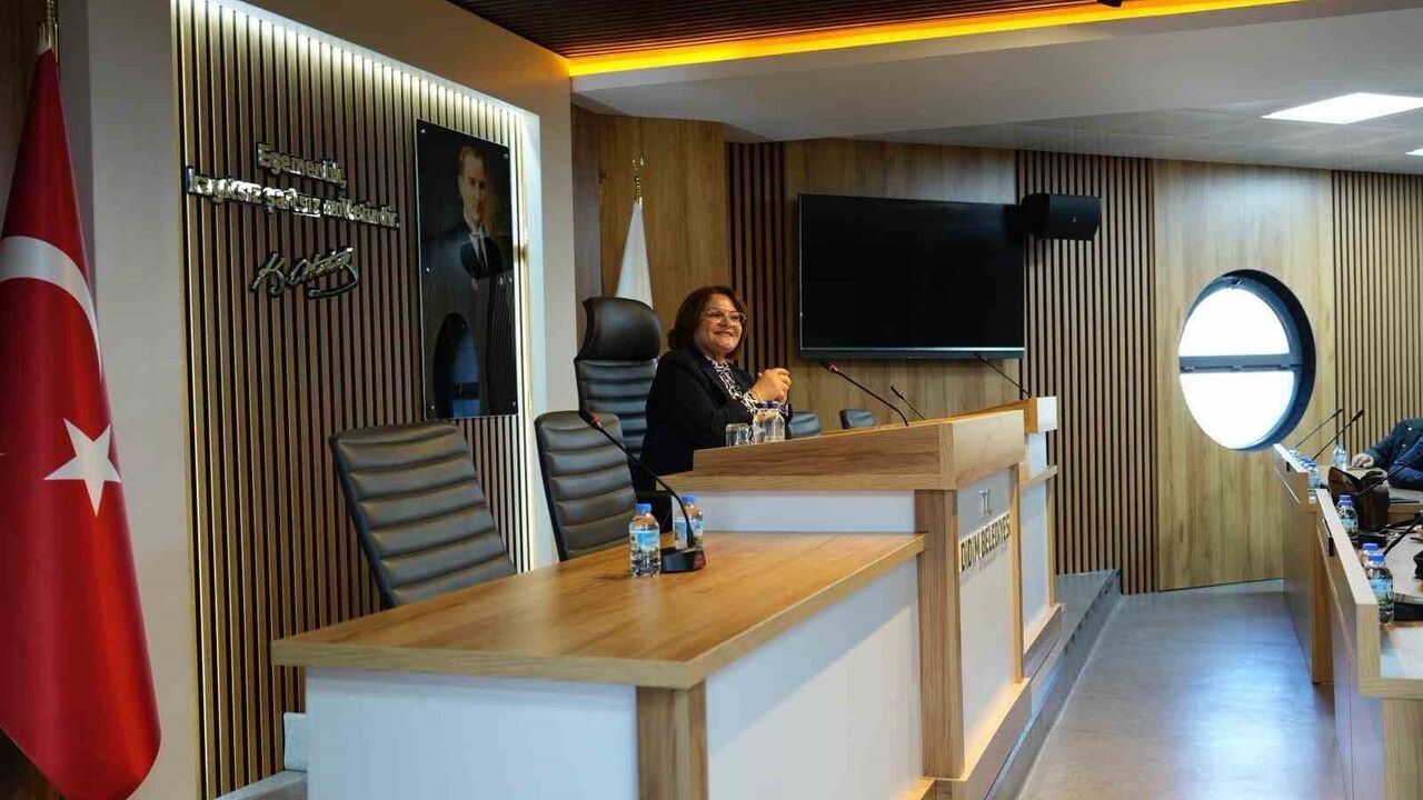 Gençay: Didim'de pazaryerleri tahsis süreci mevzuata uygun ve şeffaf yürütülüyor