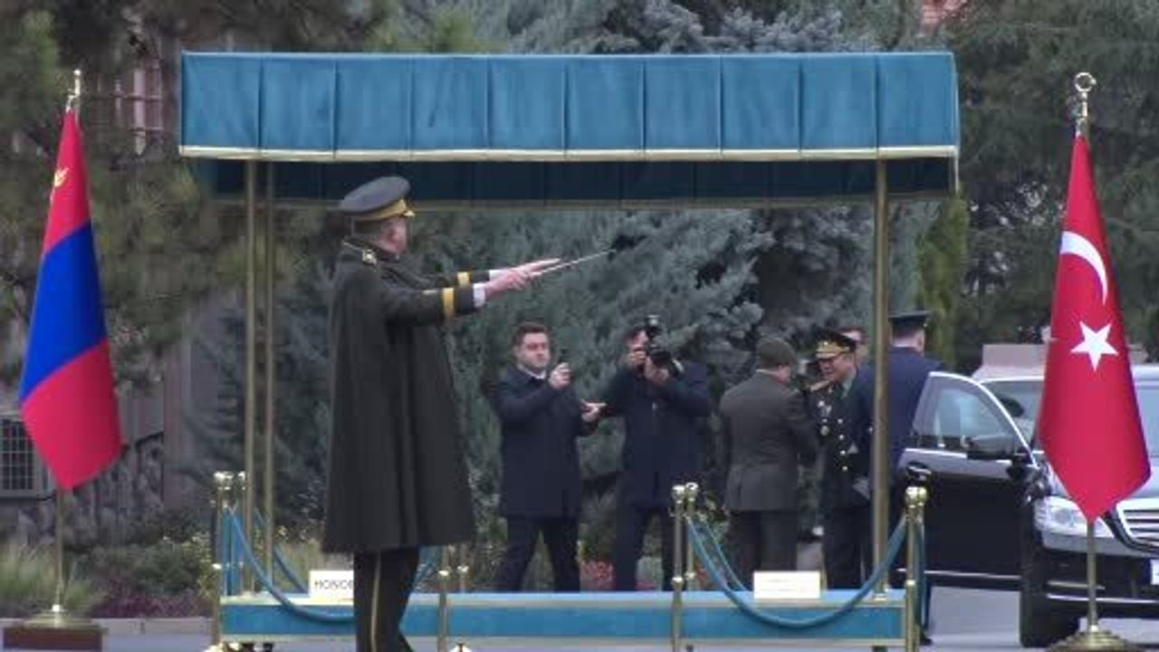 Genelkurmay Başkanı Bayraktaroğlu, Moğolistan Genelkurmay Başkanı Ganyamba Sunrevi'yi kabul etti