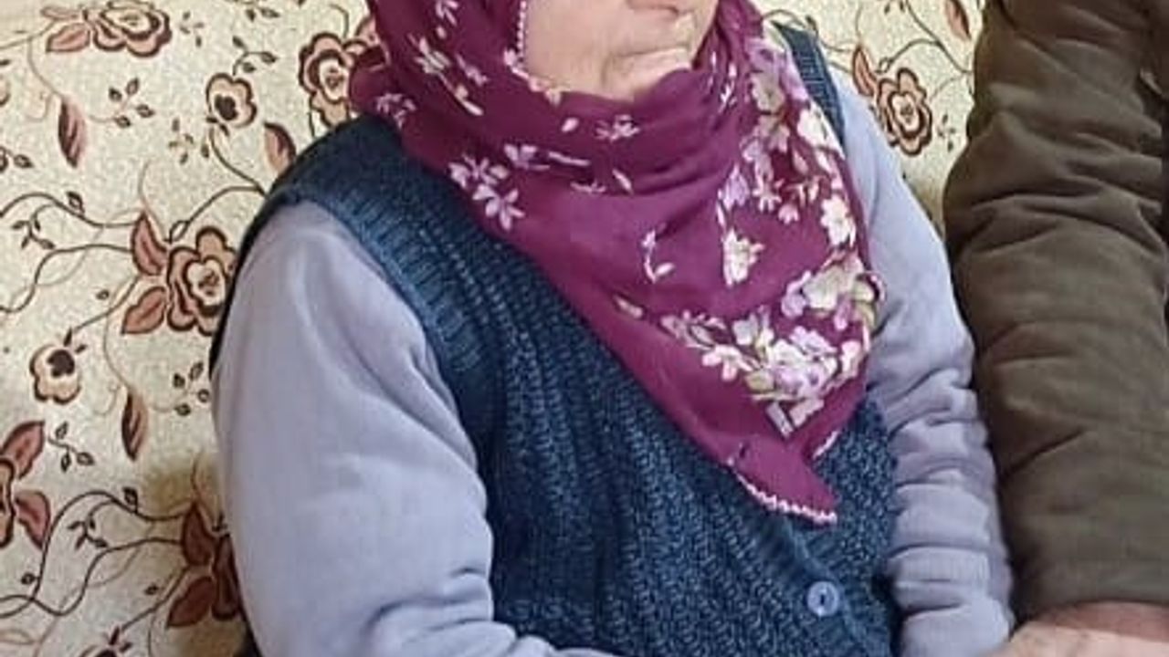 Giresun Eynesil'de 97 Yaşındaki Hatice Pir, Evindeki Yangında Yaşamını Yitirdi