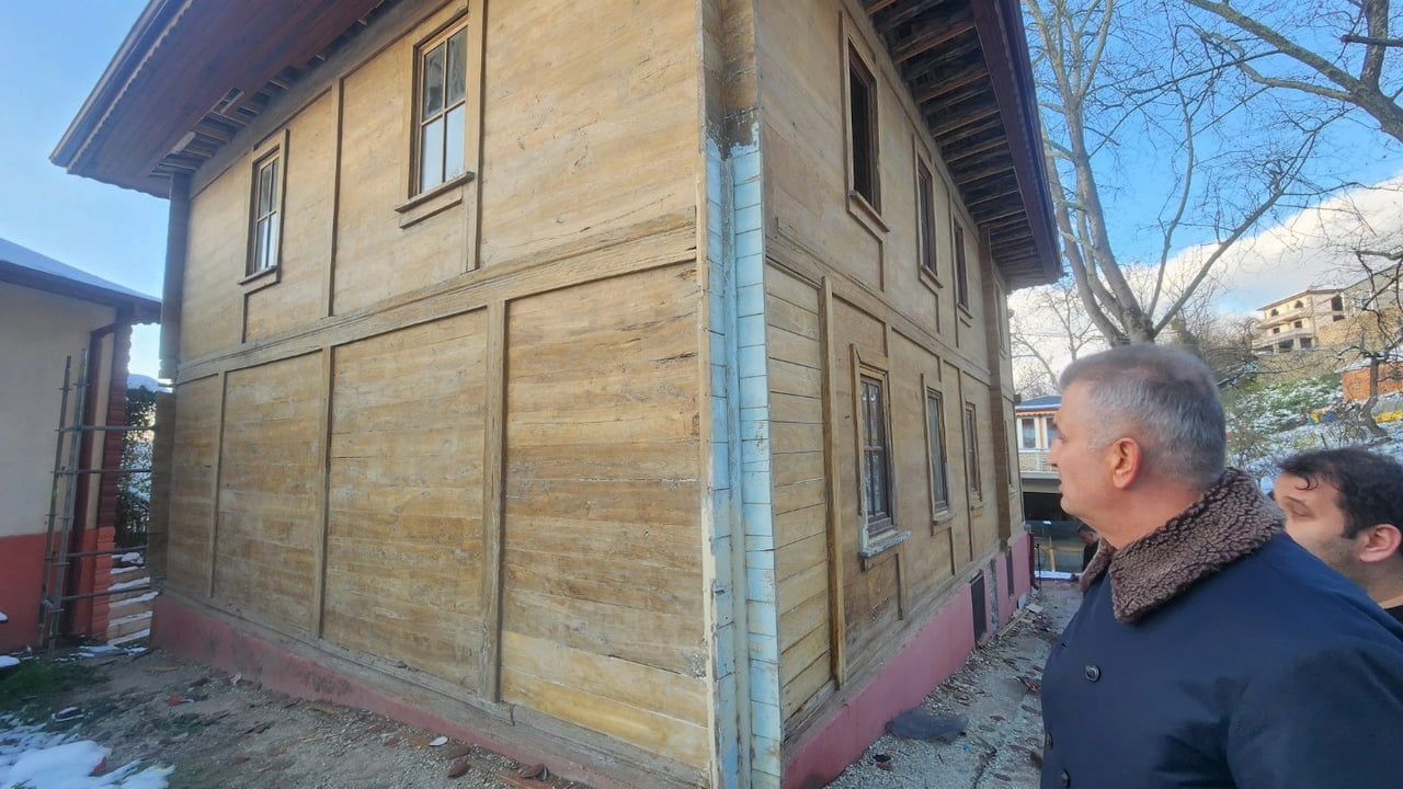 Gölcük’te 145 yıllık çivisiz Nüzhetiye Camisi restore ediliyor