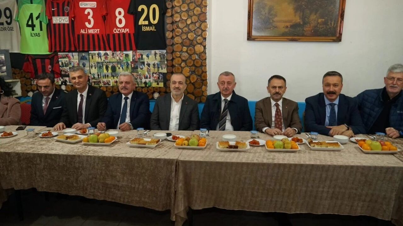 Gölcük'te 31. Geleneksel Hamidiye Kestane Festivali yoğun katılımla gerçekleştirildi